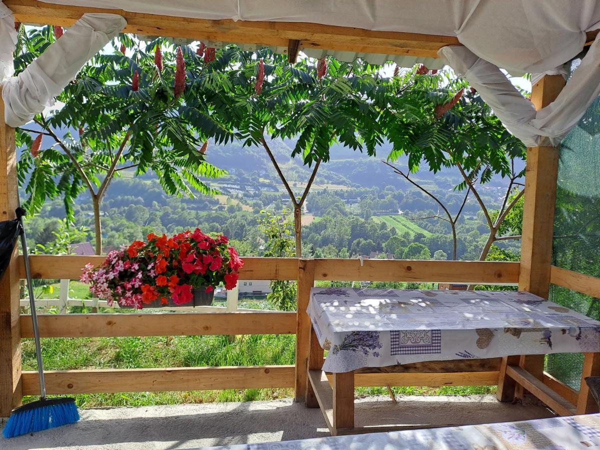 Natural House Visoko Extérieur photo